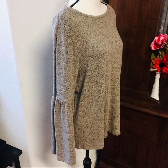 Philosophy Trafaluc Long Bell Sleeves Pullover Sweater Medium - Picture 5 of 12